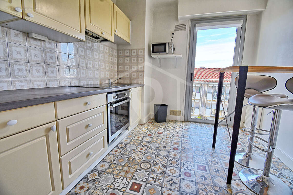 Appartement à VALLAURIS