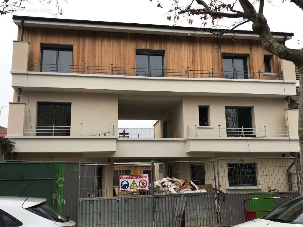 Maison à NANTERRE