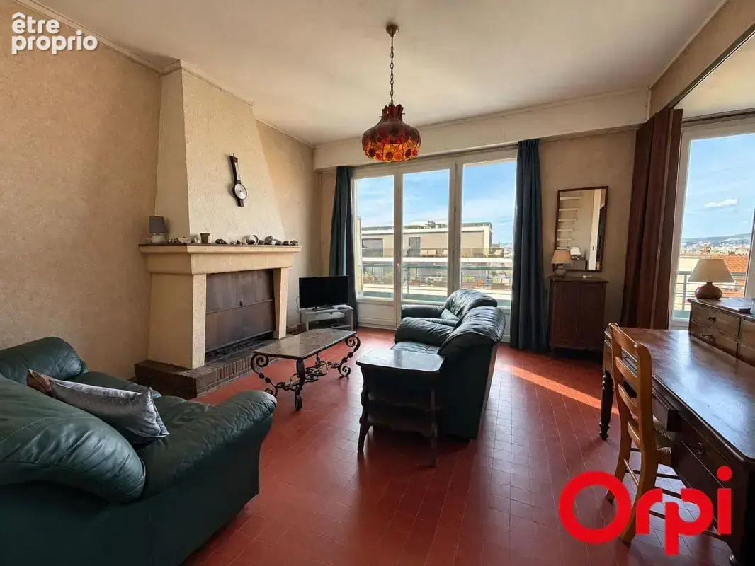Appartement t3/4 marseille 13007 – dernier étage – vue mer panoramique – terrasse et balcons - photo 10