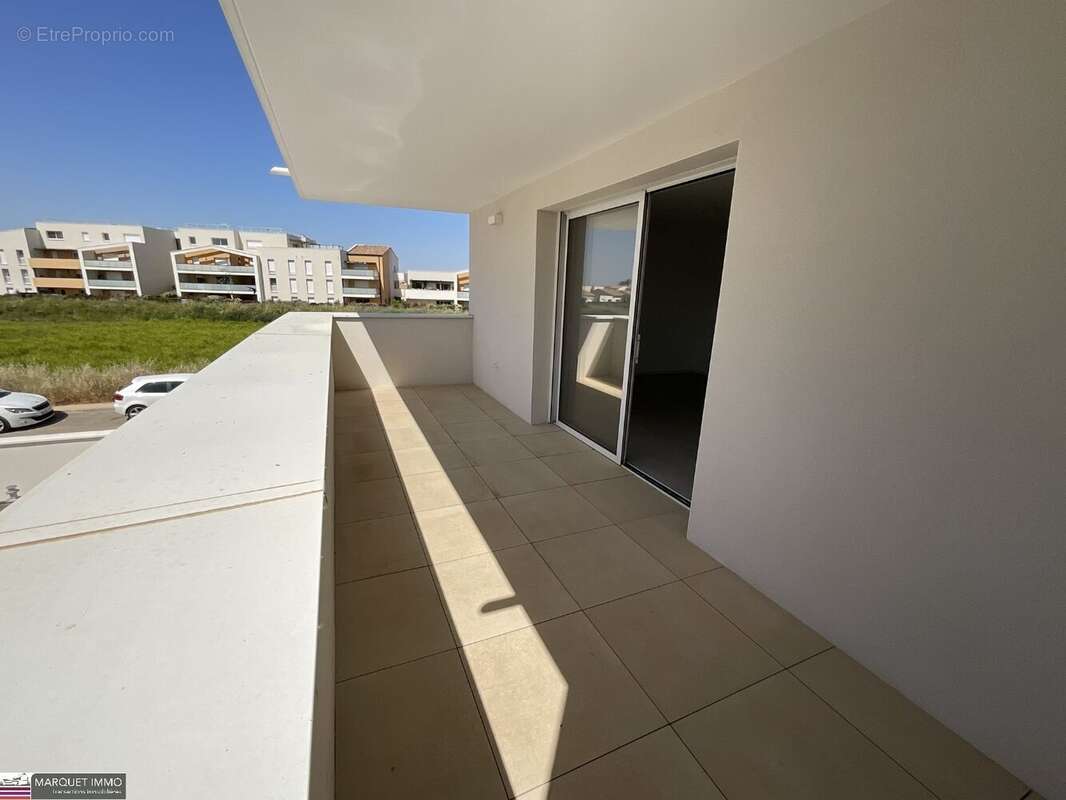 Appartement à SAUVIAN