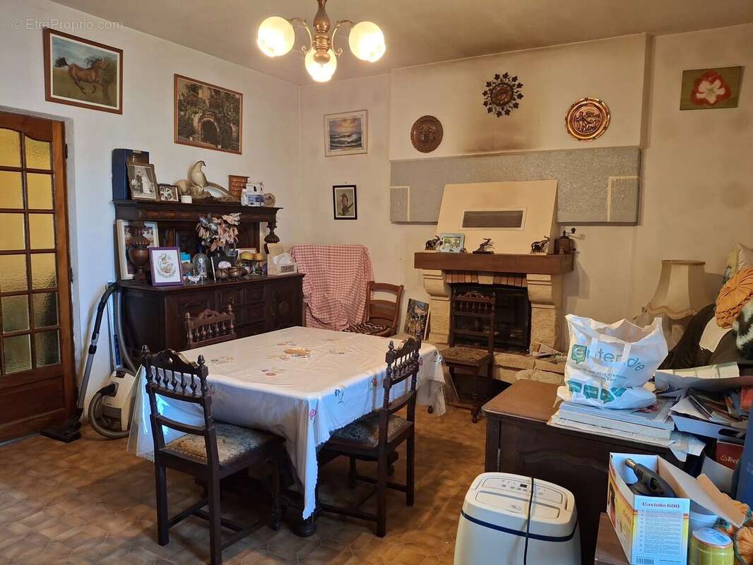 Propriété historique avec dépendances et 31 hectares de terrain - photo 17