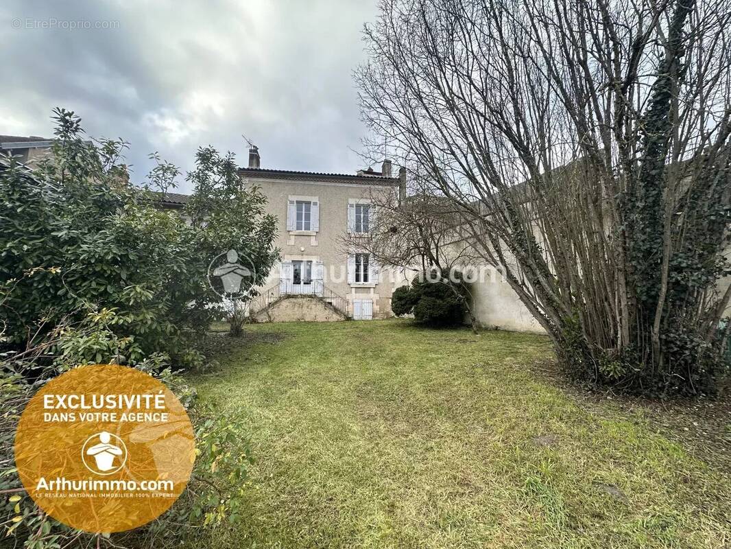 Maison à SAINT-ASTIER