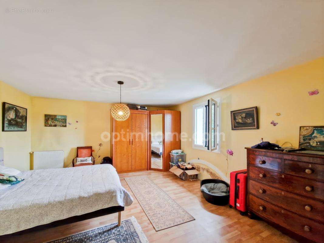 Maison de plus de 270M2 à vendre 9 pièces-5 chambres-piscine- HABAS (40) - photo 14