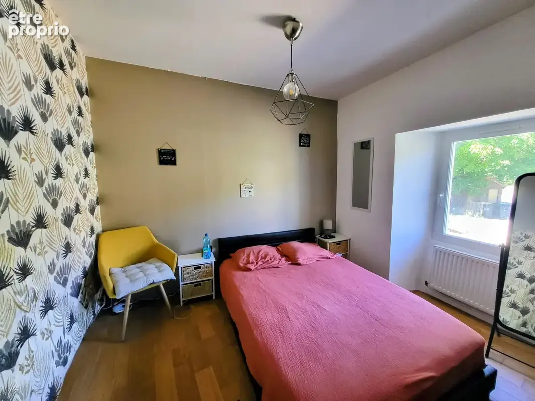 Maison lumineuse avec terrasses, jacuzzi neuf et revenus photovoltaïques - photo 9