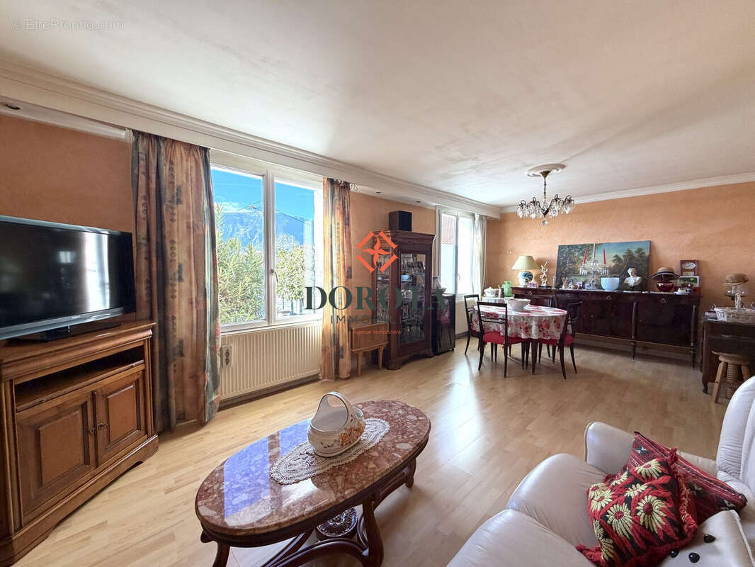 Maison à VILLARD-BONNOT