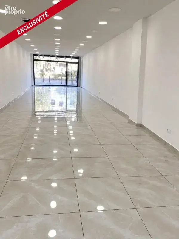 Opportunité à saisir – local commercial 120 m² – marché du canal – parking - photo 5