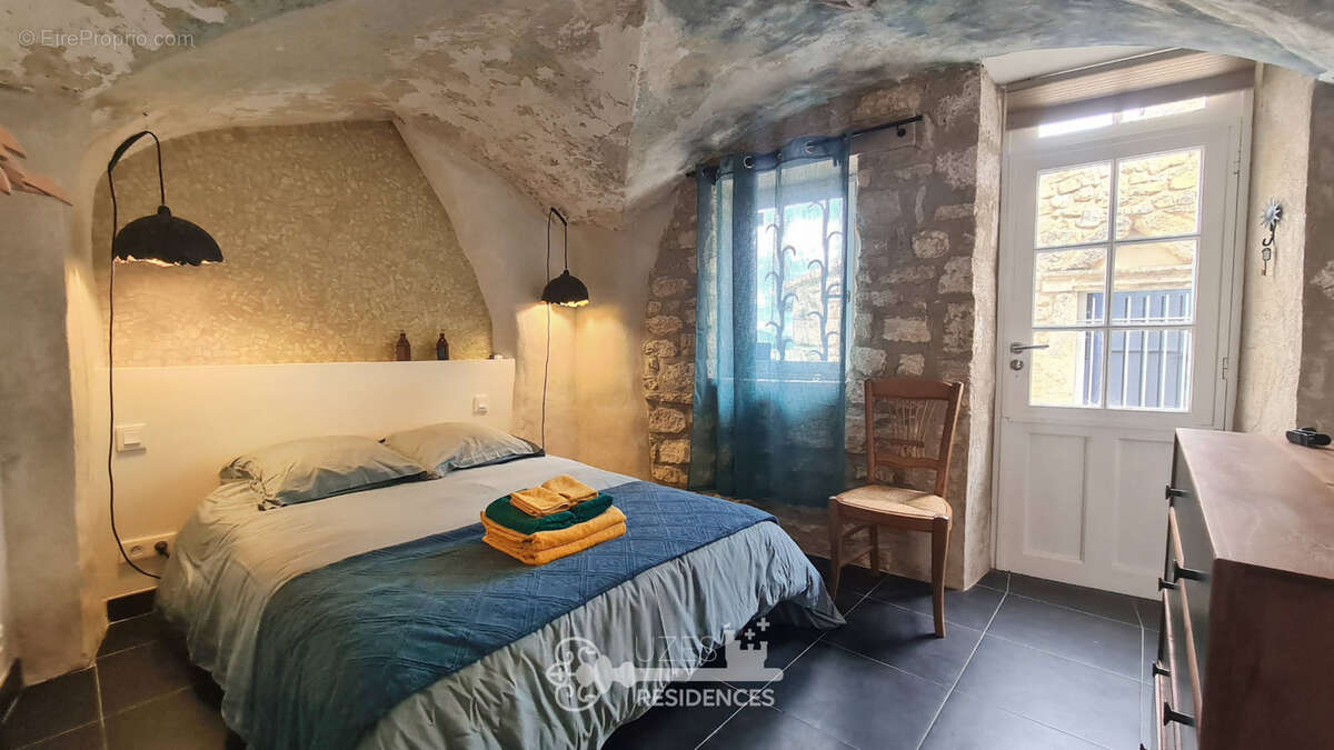 Maison à UZES