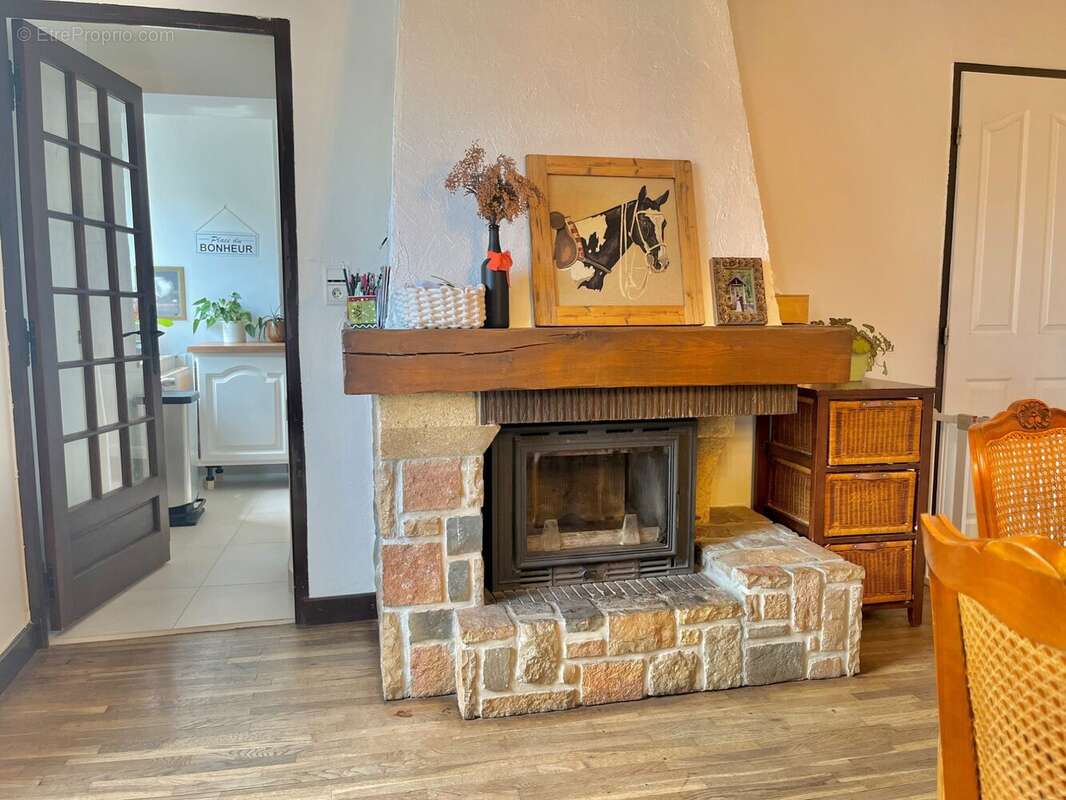 Appartement 102 m² à Rioz  - photo 4