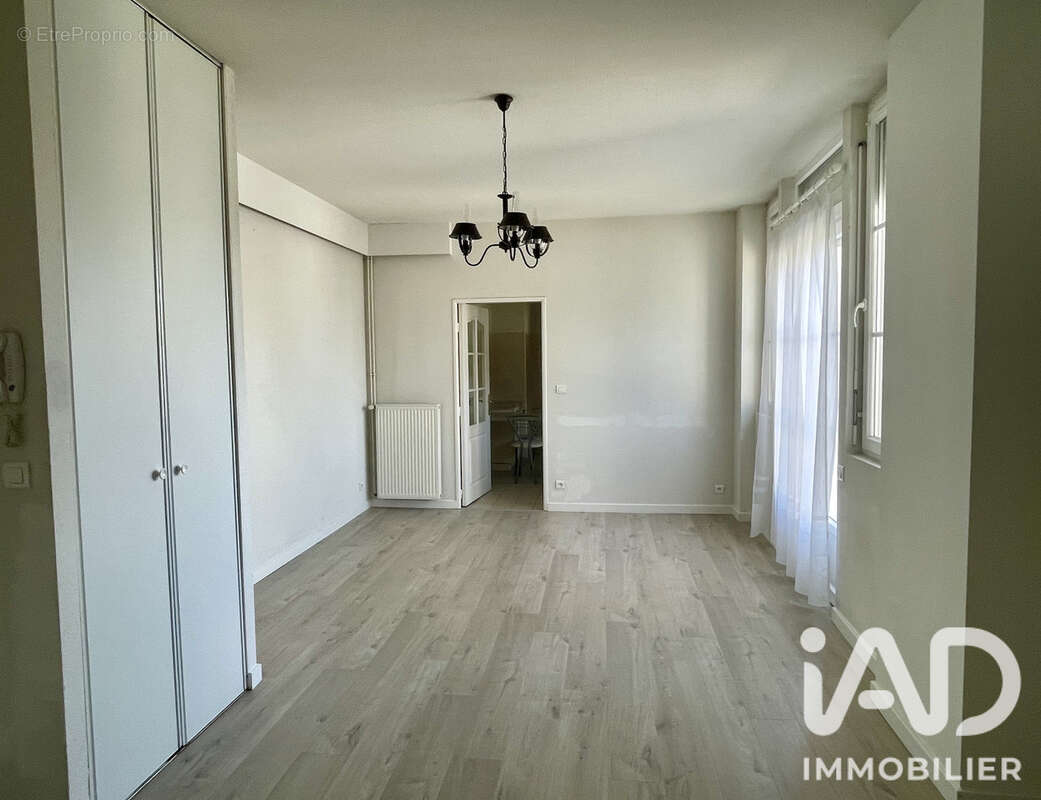 Photo 2 - Appartement à SENS