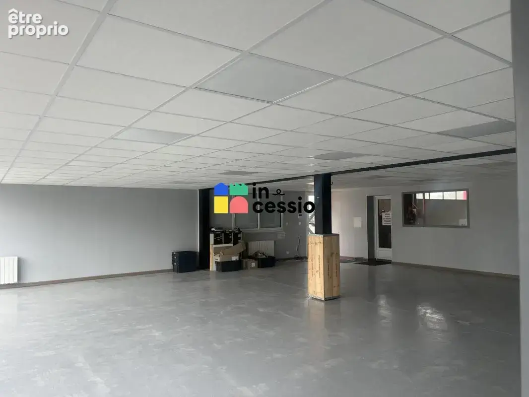 RARE – Ensemble immobilier d'activité de 787,5 m² sur prè - photo 12