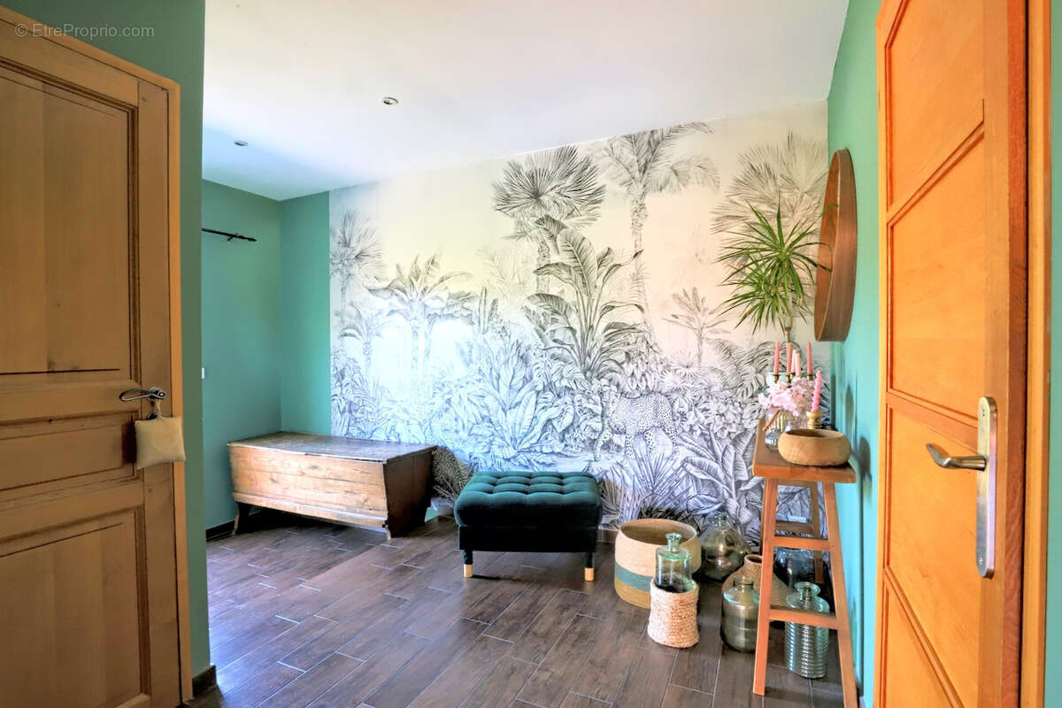 Maison à SIX-FOURS-LES-PLAGES