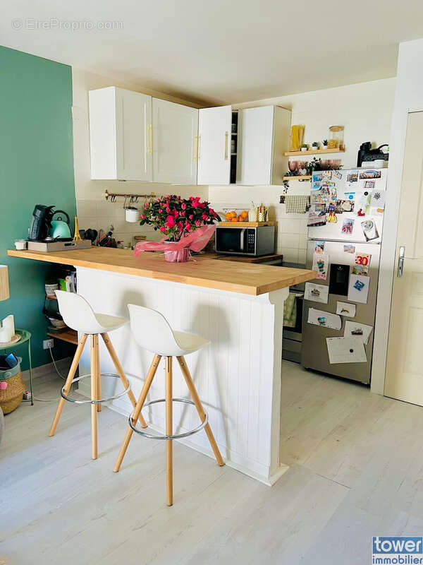 Appartement à SAULX-LES-CHARTREUX