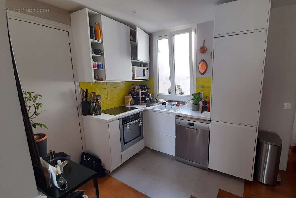 Appartement à PARIS-11E