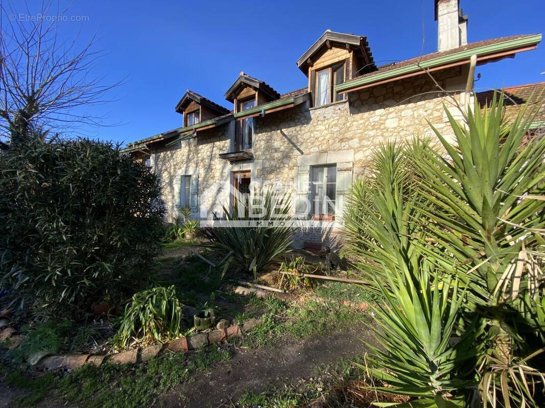 Maison à MONTFORT-EN-CHALOSSE