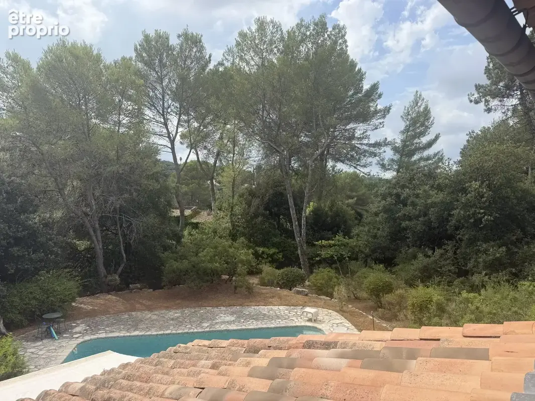 Belle villa avec piscine à Valbonne, 5 chambres - photo 10
