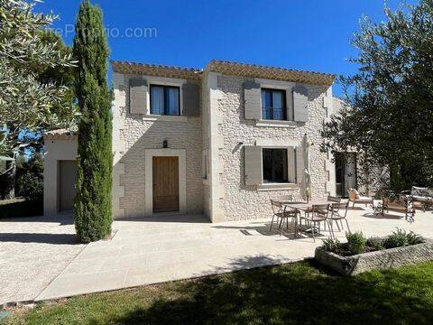 Maison à EYGALIERES