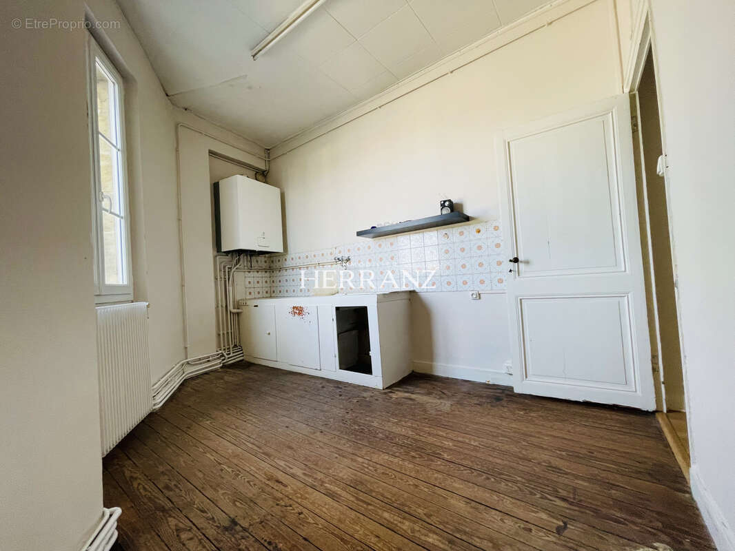 maison, appartement ou local pro de 240m2 - photo 8