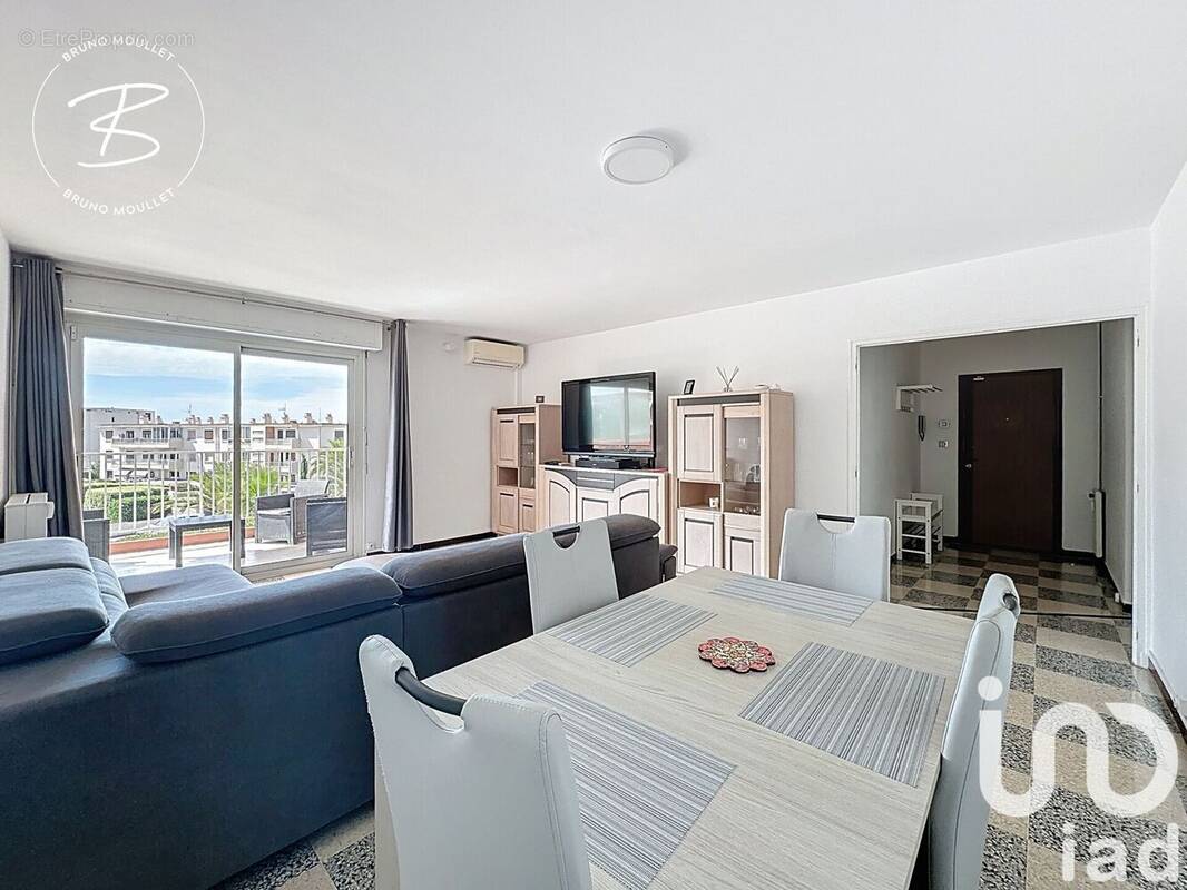 Photo 1 - Appartement à SIX-FOURS-LES-PLAGES