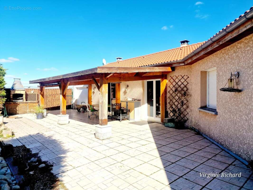 Photo 4 - Maison à VOLVIC