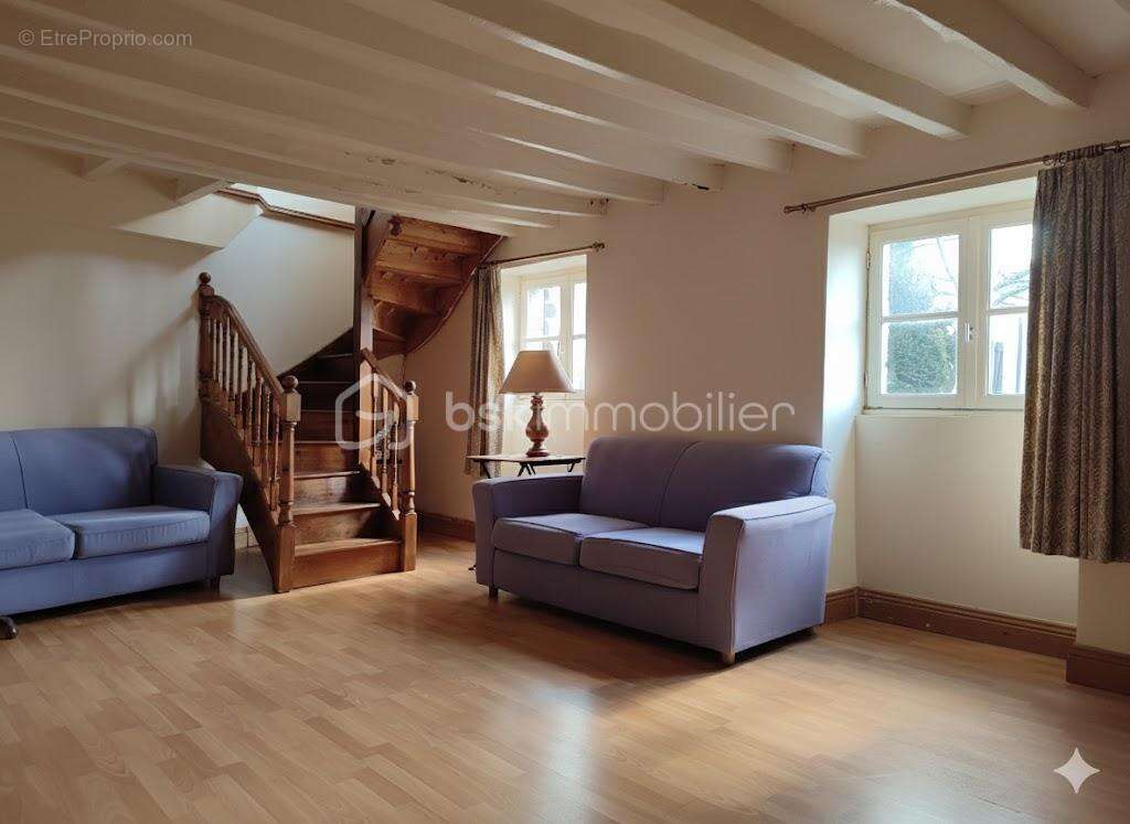 Maison à FRESNAY-SUR-SARTHE