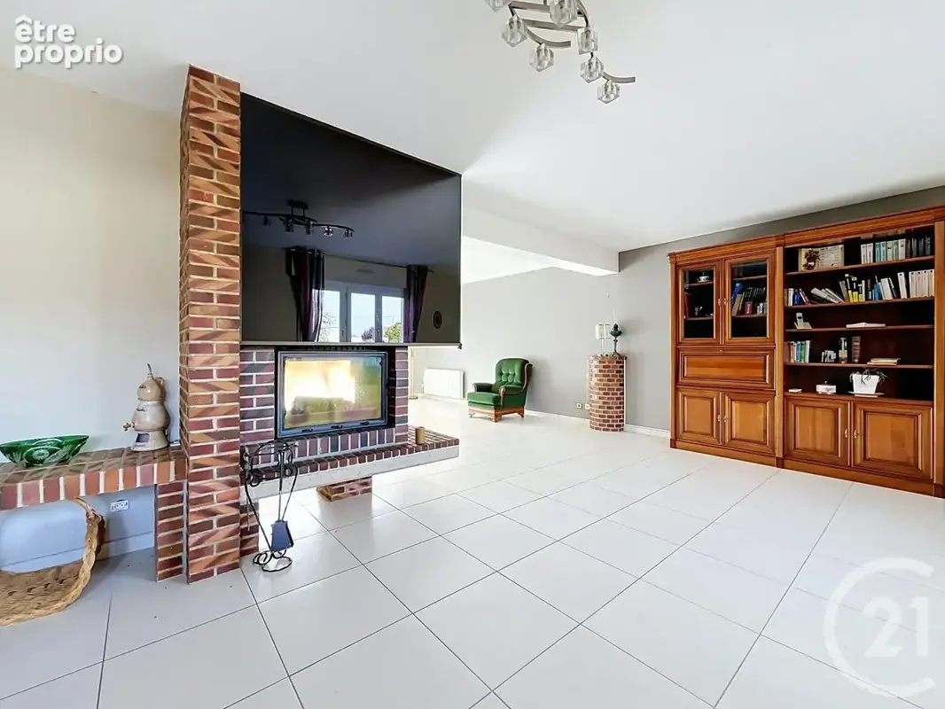 Maison 7 pièces 229 m² à vendre à Chartres (28000) - photo 5