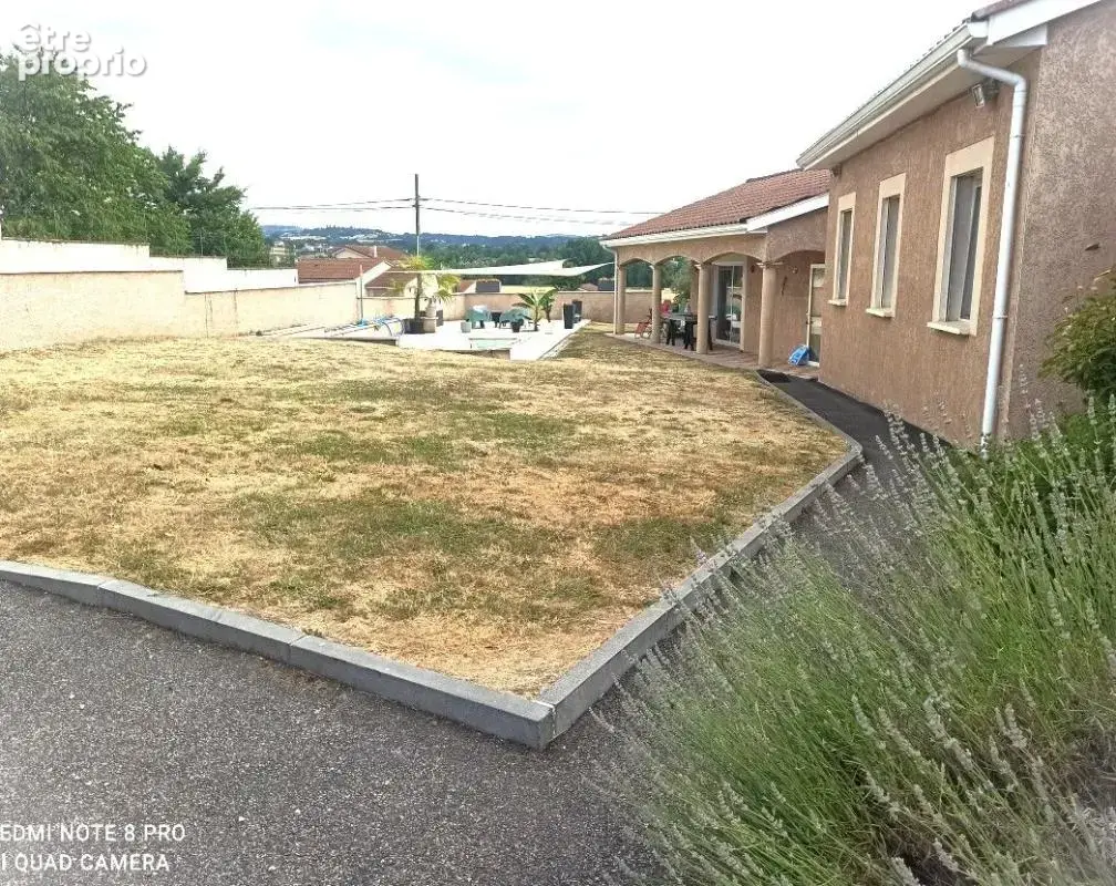 Maison 140 m² à Bas-En-Basset  - photo 2