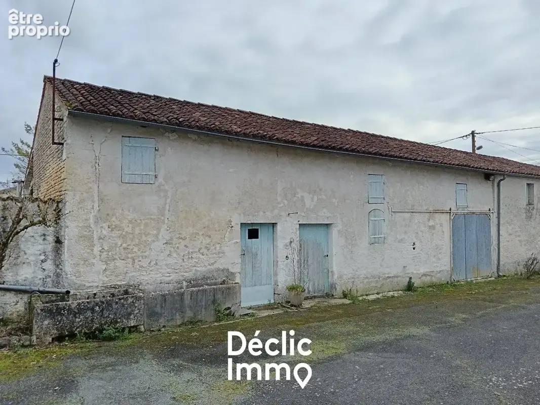 Corps de ferme avec 2 maisons et dependances - photo 14