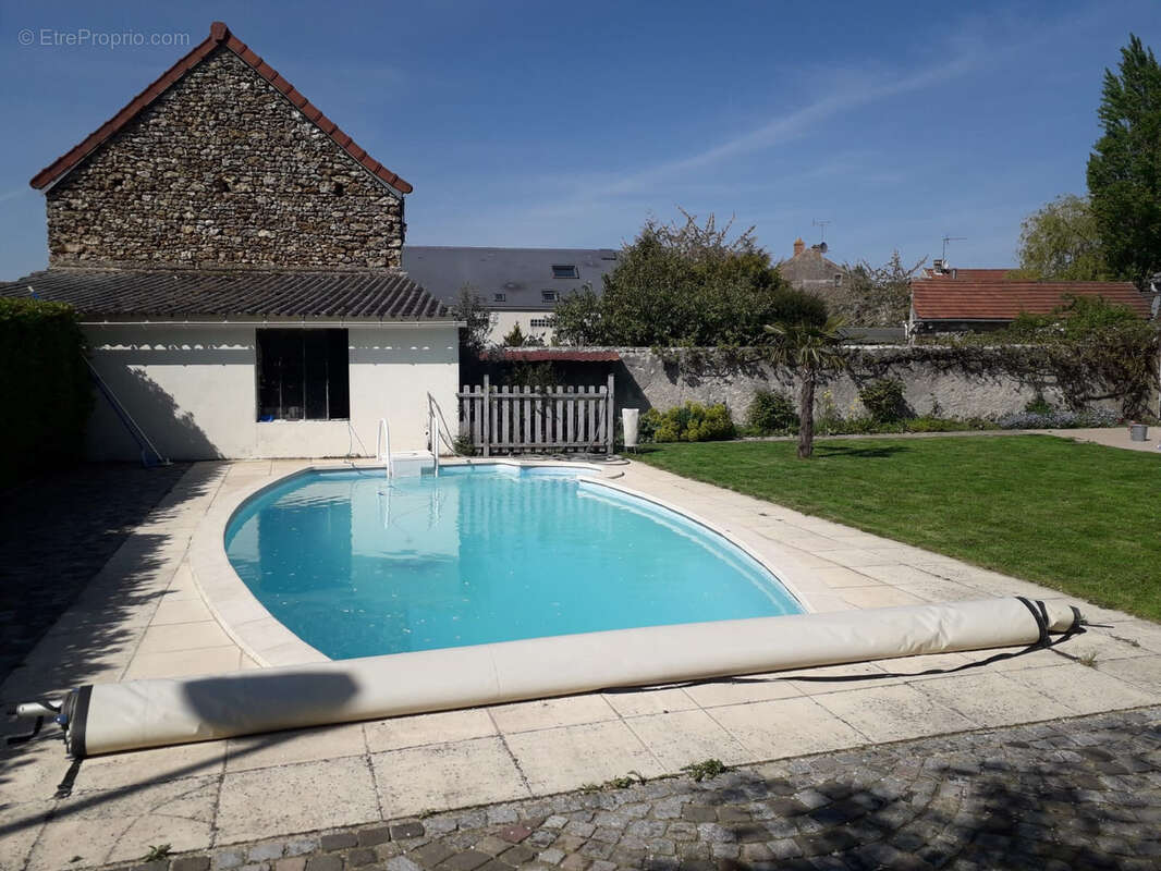 Maison à LES ALLUETS-LE-ROI