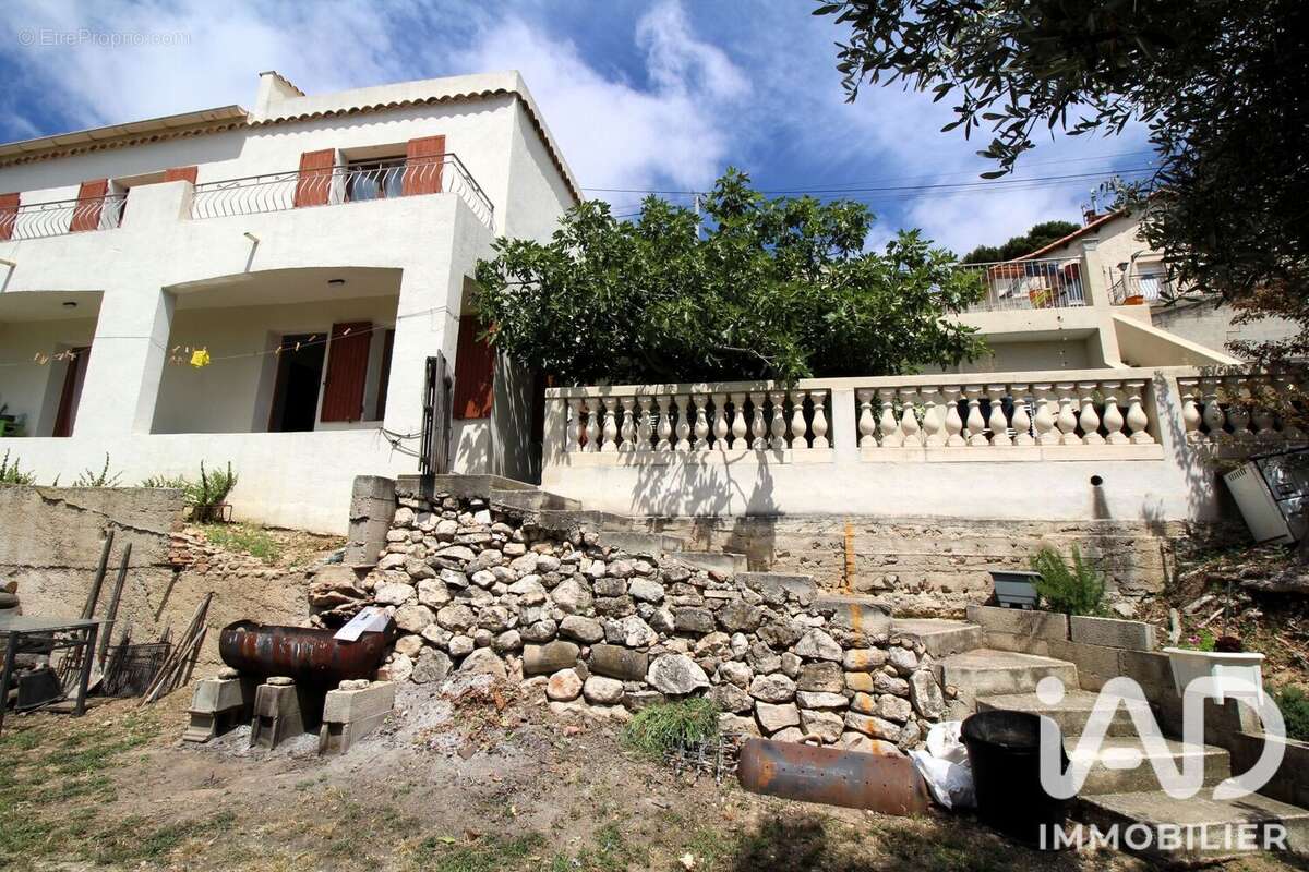 Photo 2 - Maison à MARSEILLE-15E