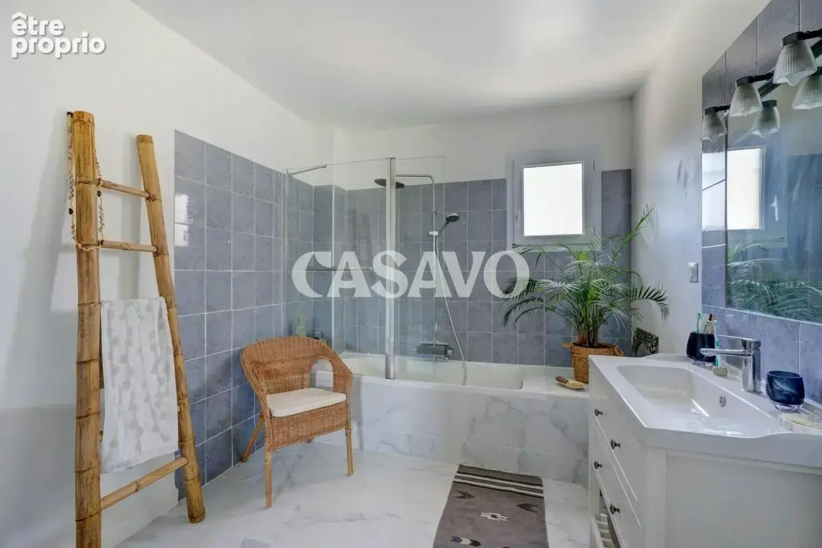 Vente Maison 4 pièces de 112m² - 69150 Décines-Charpieu - photo 7