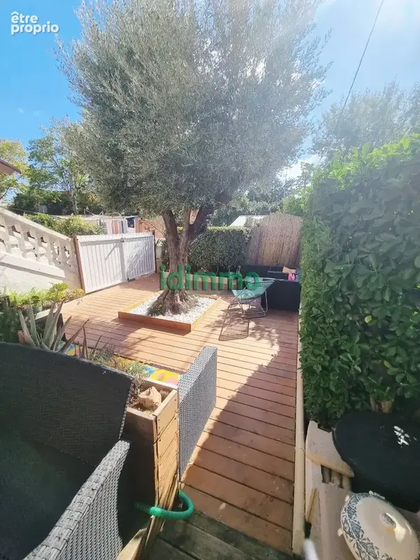 Le Muy joli F2 en rez de jardin terrasse 70m place de parking 133000€ crn2413 - photo 1