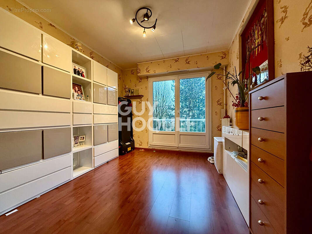 Appartement à ROSNY-SOUS-BOIS