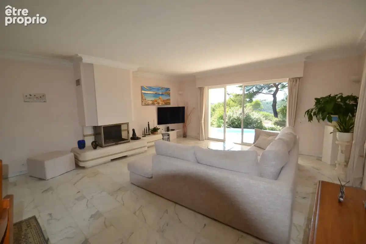 Biot residentiel superbe maison 5/6 pieces terrain 1500 m2 piscine. - photo 9