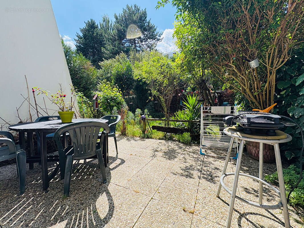 Appartement à FONTENAY-SOUS-BOIS