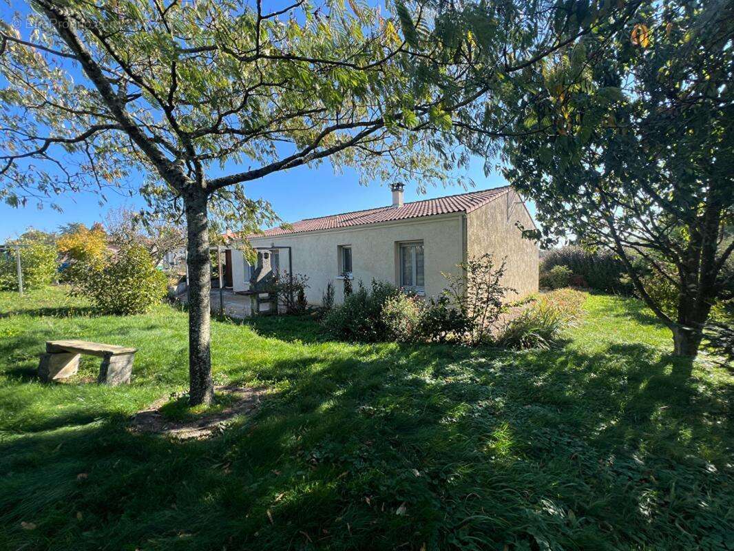 Maison à SAIVRES