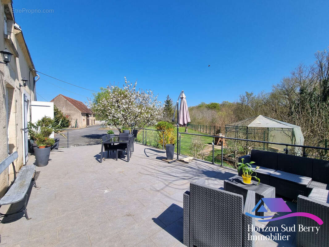 Maison à CHASSIGNOLLES