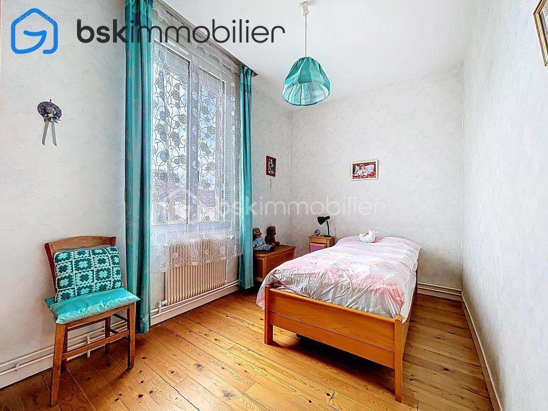 Maison à SAINT-ETIENNE-DU-ROUVRAY