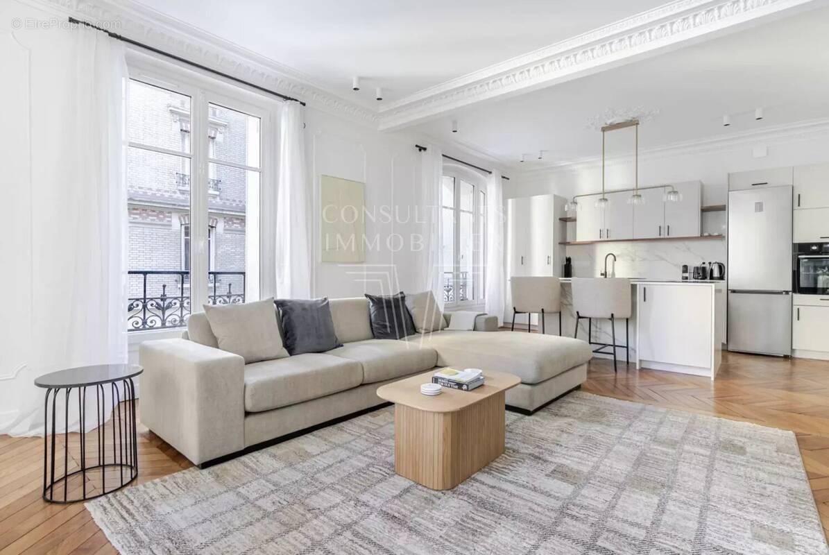 Appartement à PARIS-15E