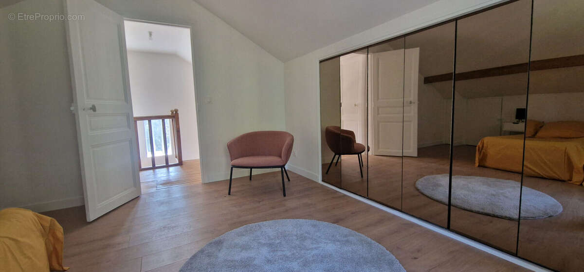 Maison à VIGNEUX-SUR-SEINE