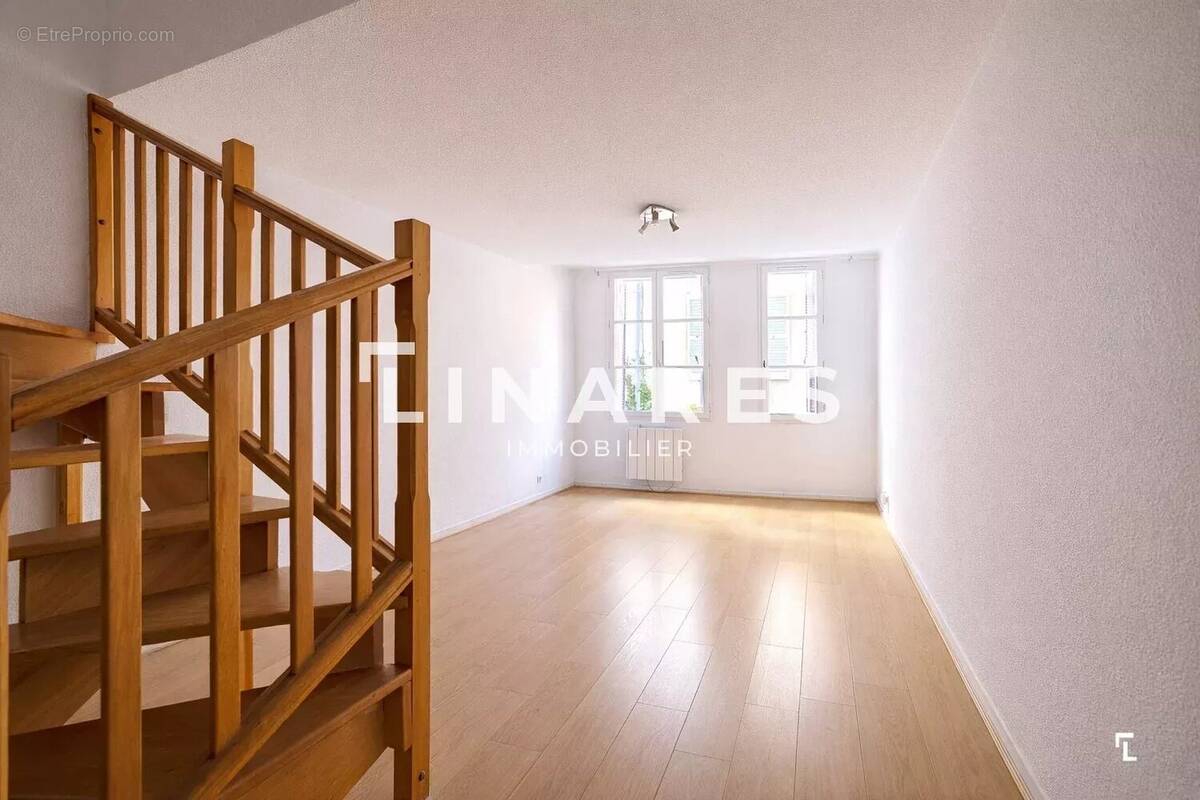 Appartement à MARSEILLE-2E