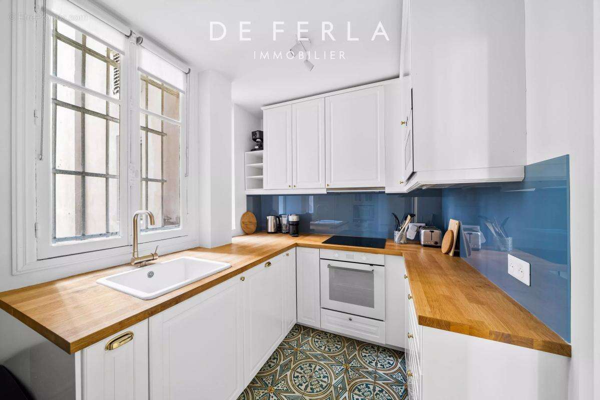 Appartement à PARIS-7E