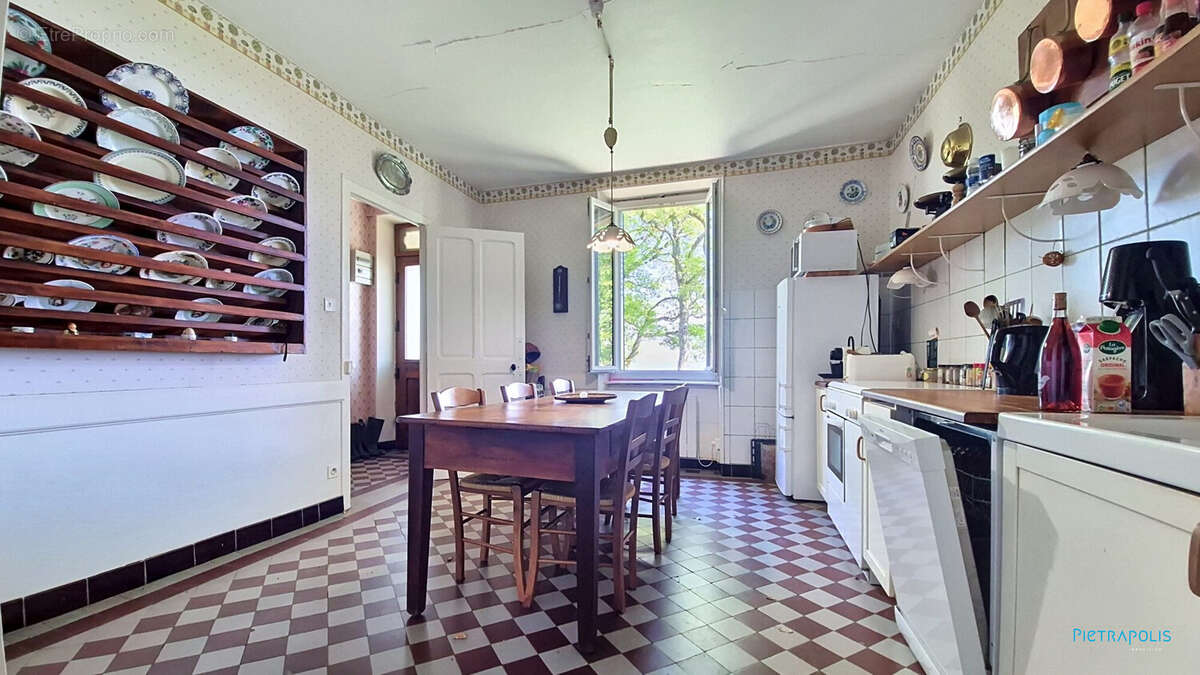 Maison à MOISSIEU-SUR-DOLON