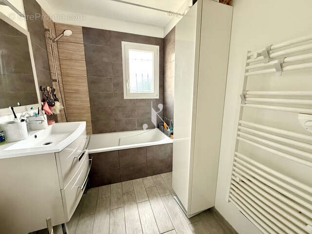 Maison à SEPTEMES-LES-VALLONS