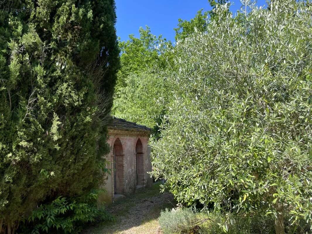 Maison à LORGUES