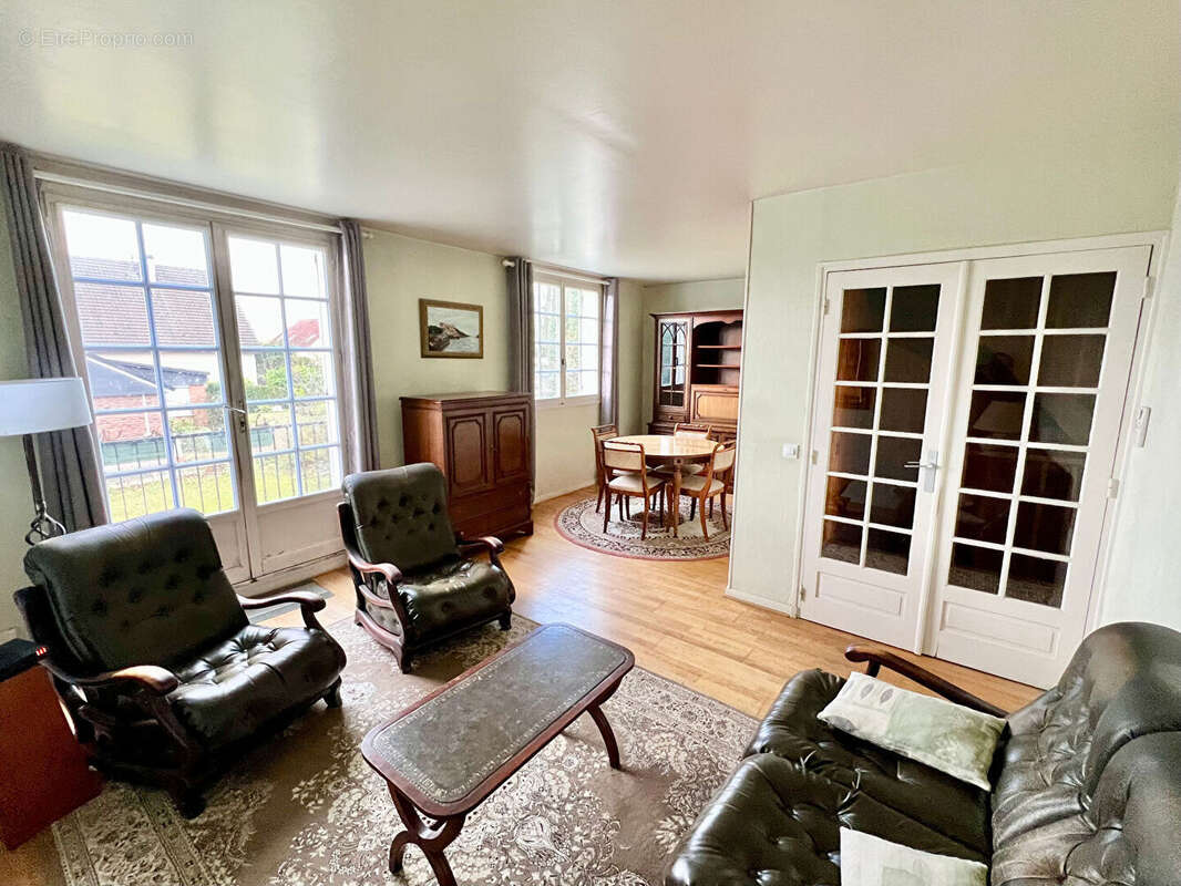 Maison à CONFLANS-SAINTE-HONORINE