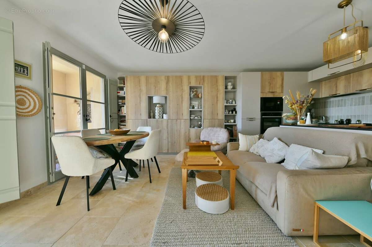 Appartement à UZES