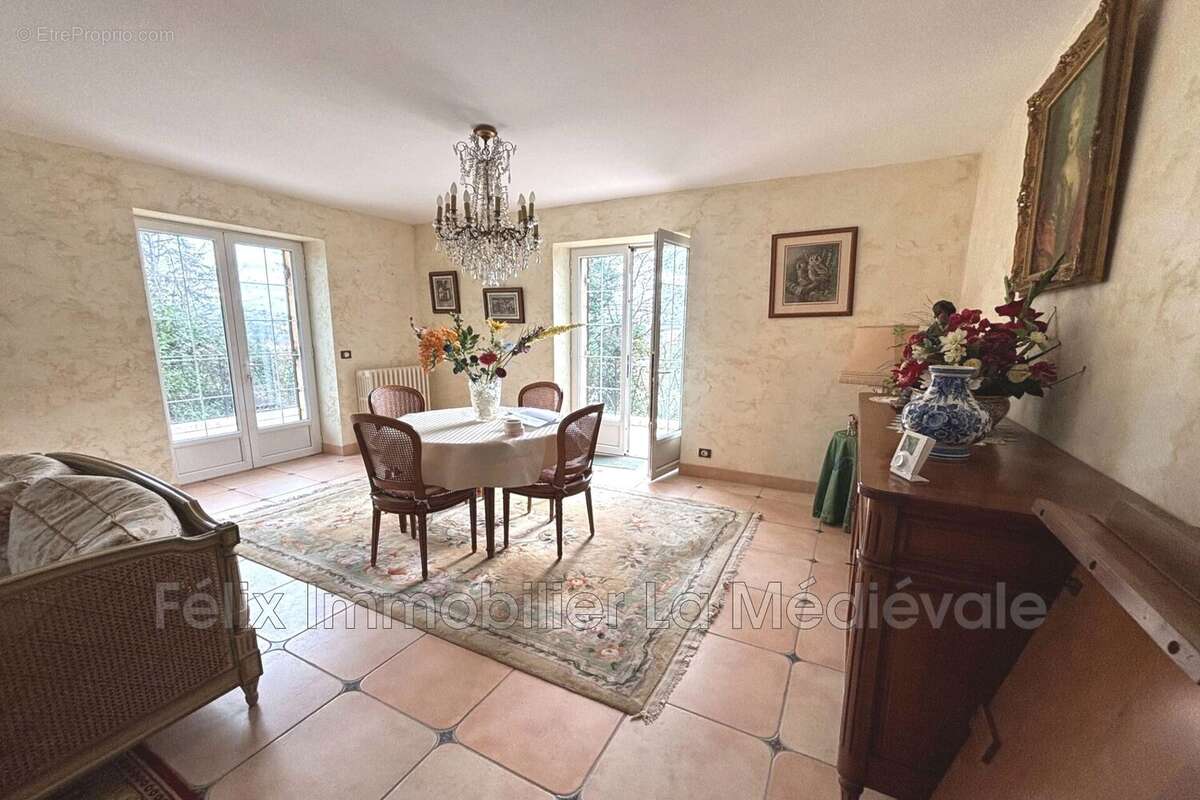 Maison à SARLAT-LA-CANEDA