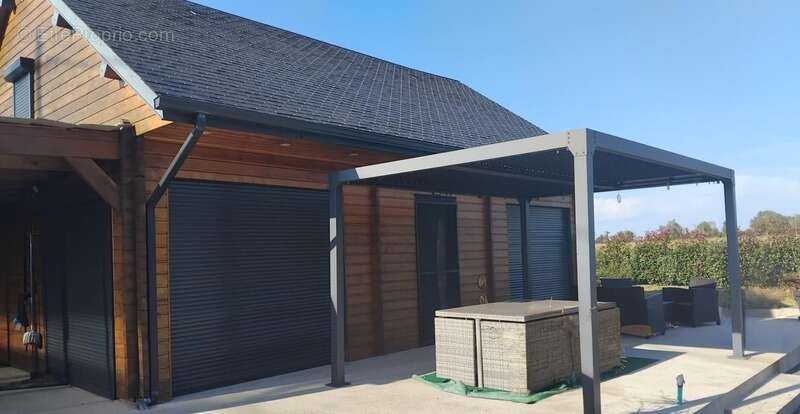 Maison à LA FEUILLIE