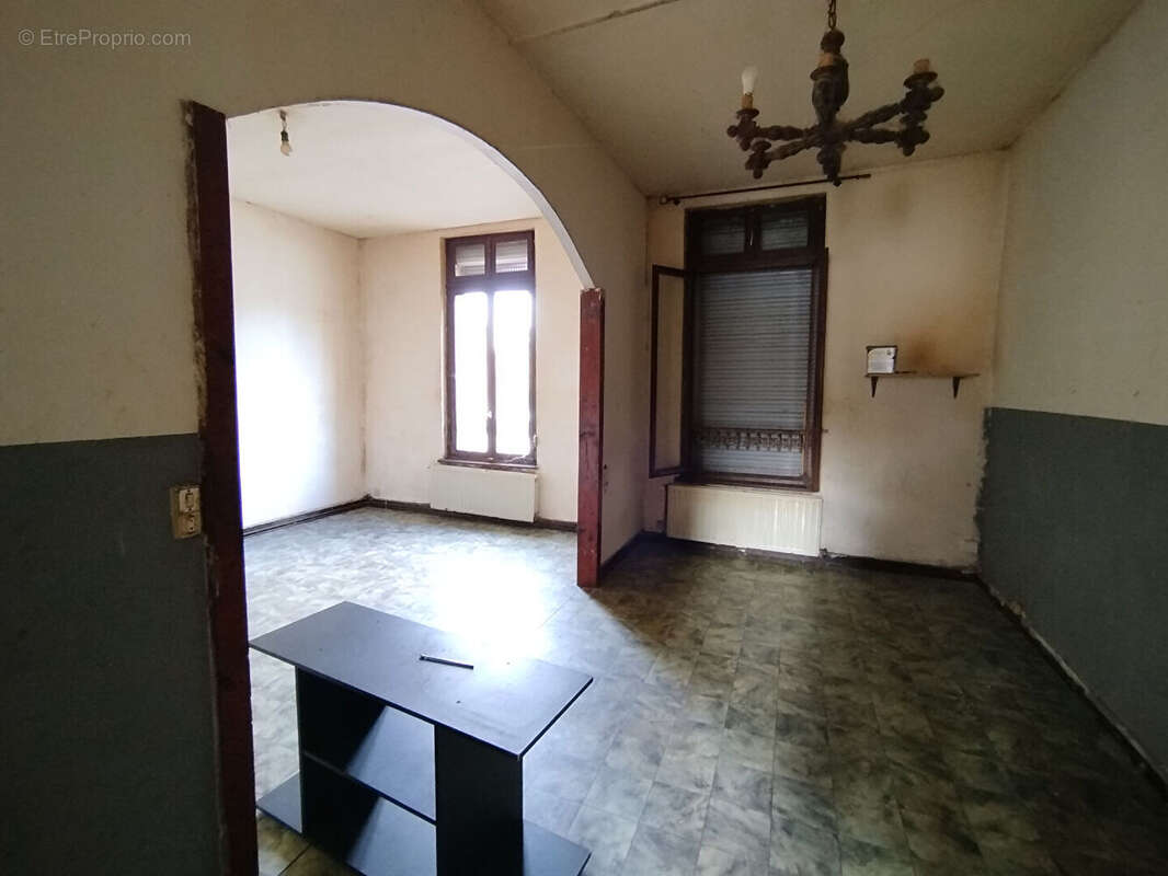 Appartement à GUISE