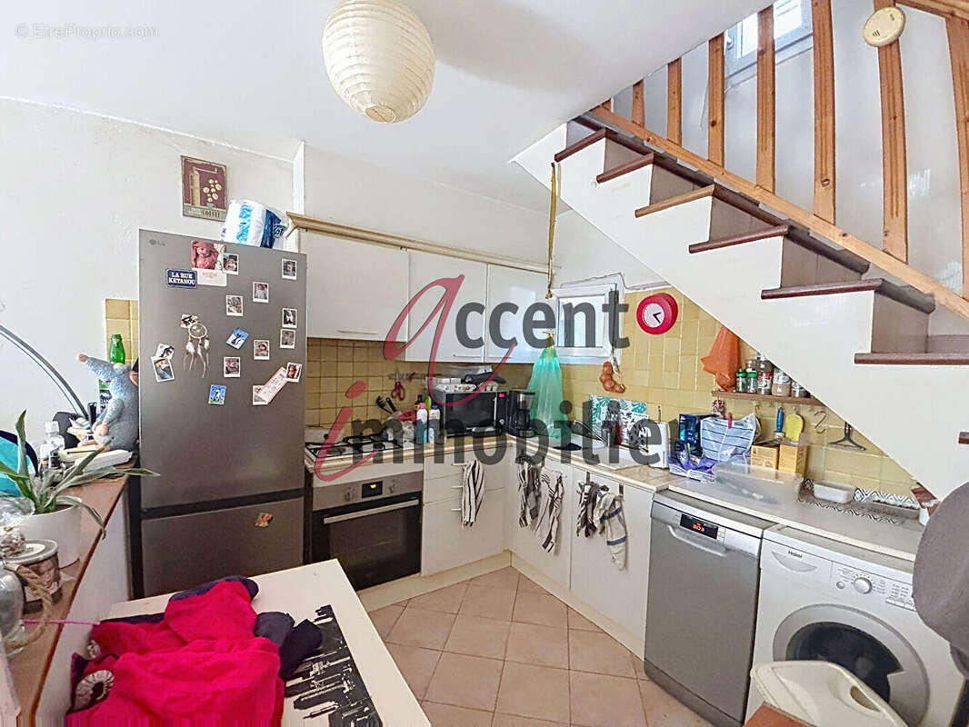 Immeuble Cavaillon 10 pièce(s) 494.6 m2 - photo 9